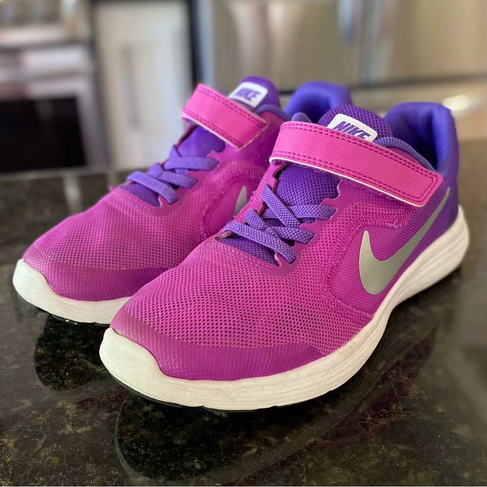 💢SOLD💢 Youth Nike Revolution 3 tennis shoes - purple